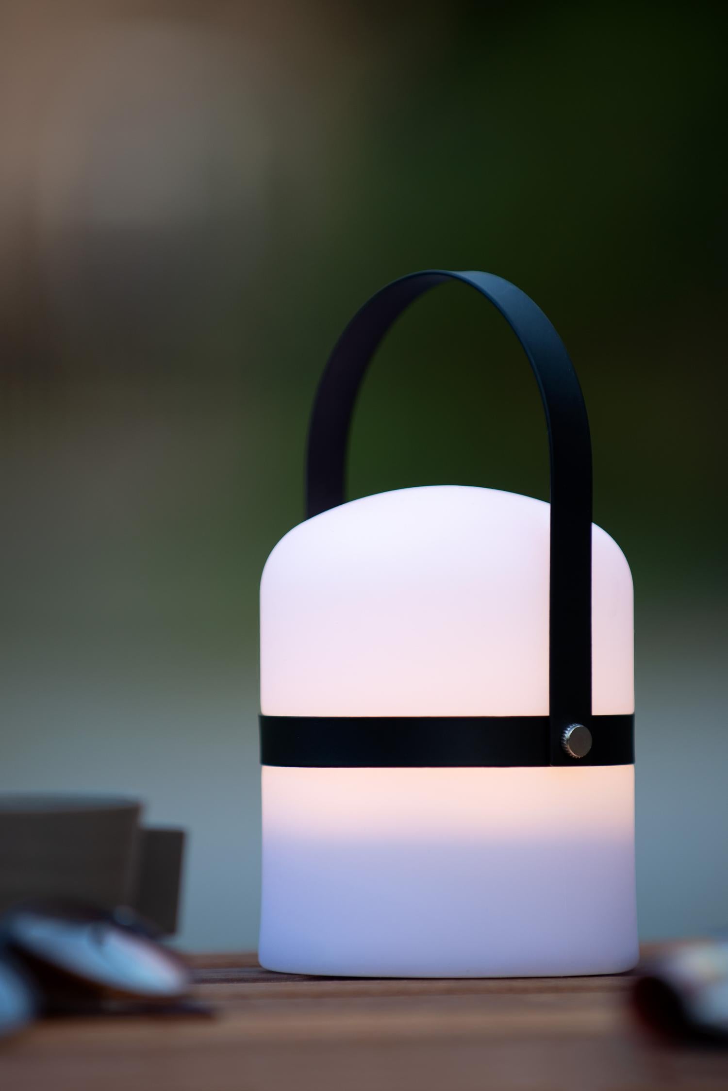 LITTLE JOE - Oplaadbare Tafellamp Binnen/Buiten - Accu/Batterij - Ø 10 cm - LED Dimb. - 1x0,3W 3000K - IP44 - Zwart