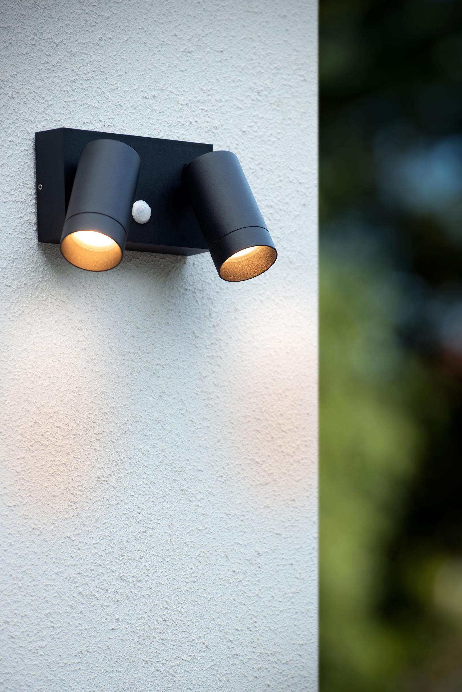 TAYLOR - Wandspot / Wandlamp Binnen/Buiten - 2xGU10 - IP54 - Bewegingssensor - Zwart