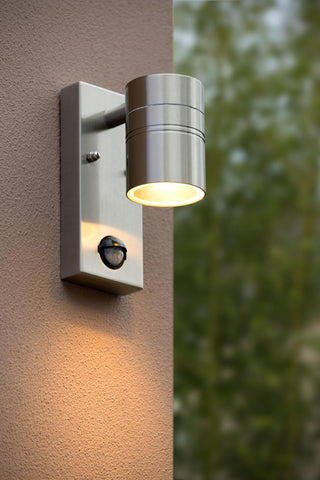 ARNE-LED IR - Wall spot / Wall light Indoor/Outdoor - Ø 6.3 cm - LED - GU10 - 1x5W 2700K - IP44 - Motion & day/night sensor - Matt chrome
