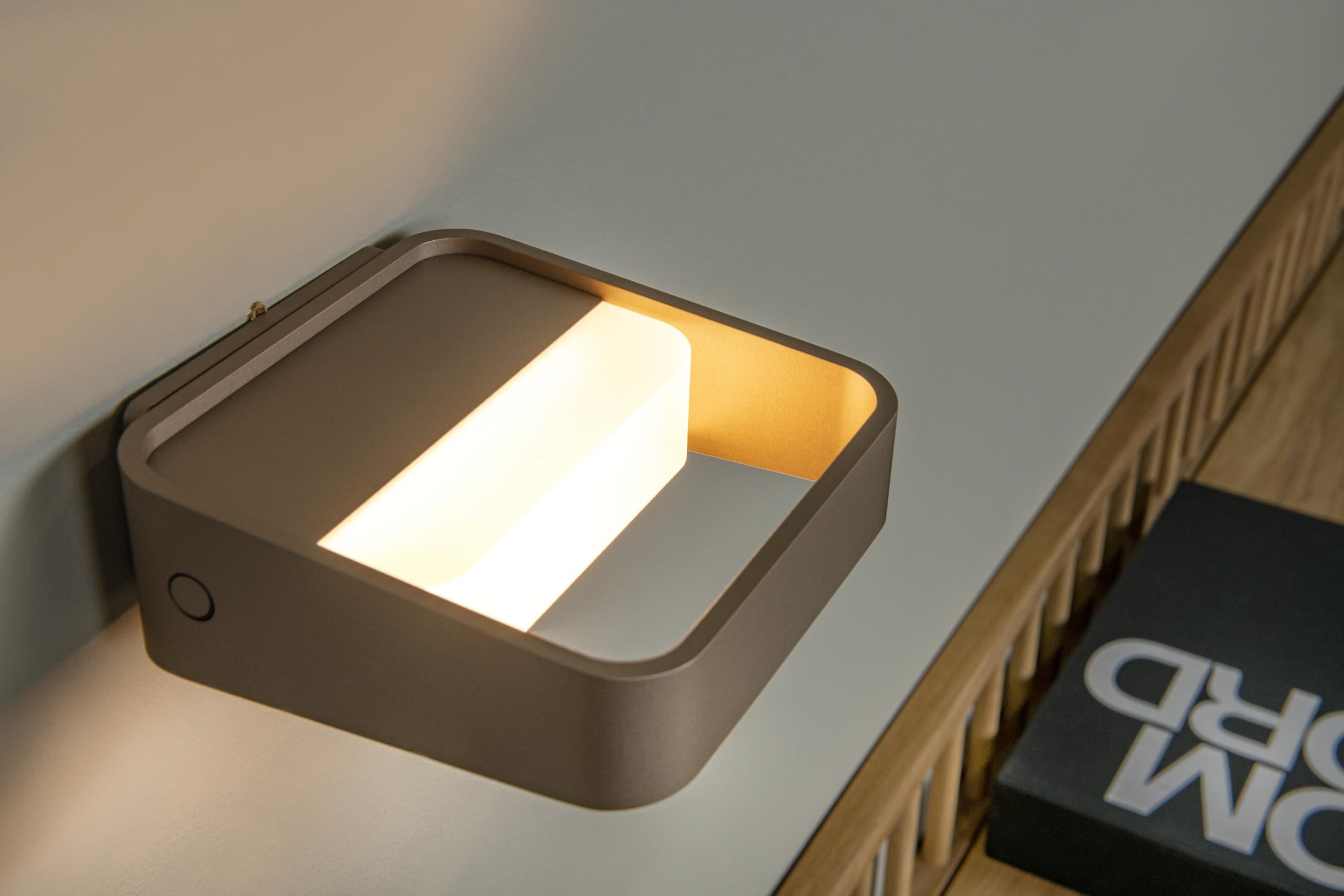 SILVI - Oplaadbare Wandlamp - Accu/Batterij - LED Dimb. - 1x3,7W 2700K - Koffie