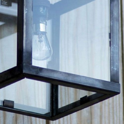 Wandlamp buiten Vitrine Petite Wall Lantern 1L, geborsteld nikkel