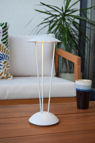 RENEE - Oplaadbare Tafellamp Binnen/Buiten - Accu/Batterij - Ø 12,3 cm - LED Dim to warm - 1x2,2W 2700K/3000K - IP54 - Met draadloos oplaadstation - Wit