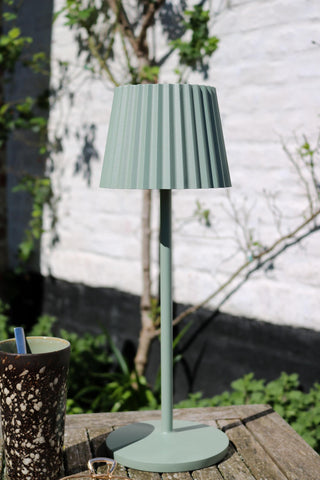 JUSTINE - Oplaadbare Tafellamp Binnen/Buiten - Accu/Batterij - LED Dimb. - 1x2W 2700K - IP54 - Met draadloos oplaadstation - Groen