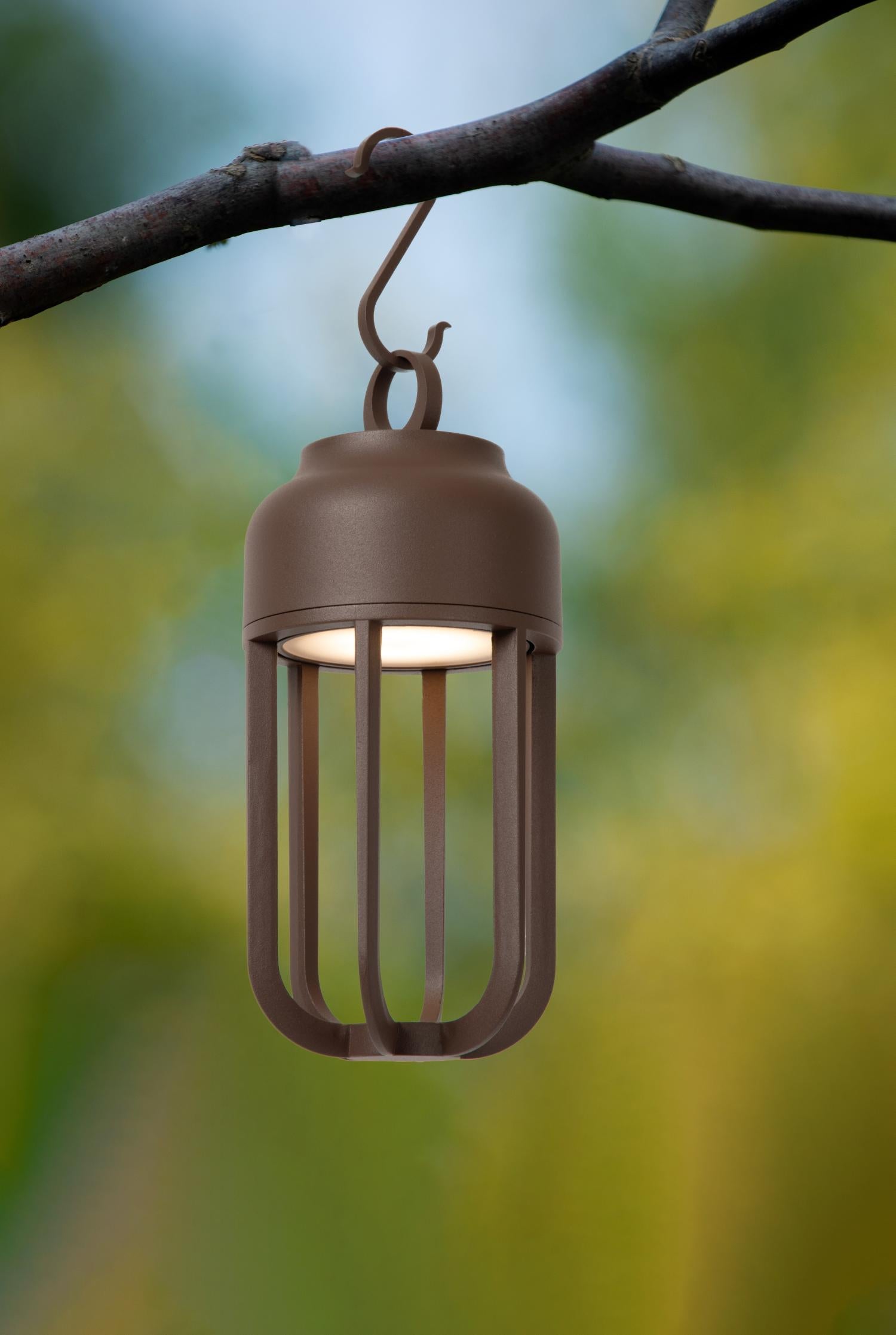 WELLS - Oplaadbare Wandlamp Binnen/Buiten - Accu/Batterij - Ø 10 cm - LED Dimb. - CCT - 1x5W 2700K/4000K - IP54 - Roest bruin | Essential