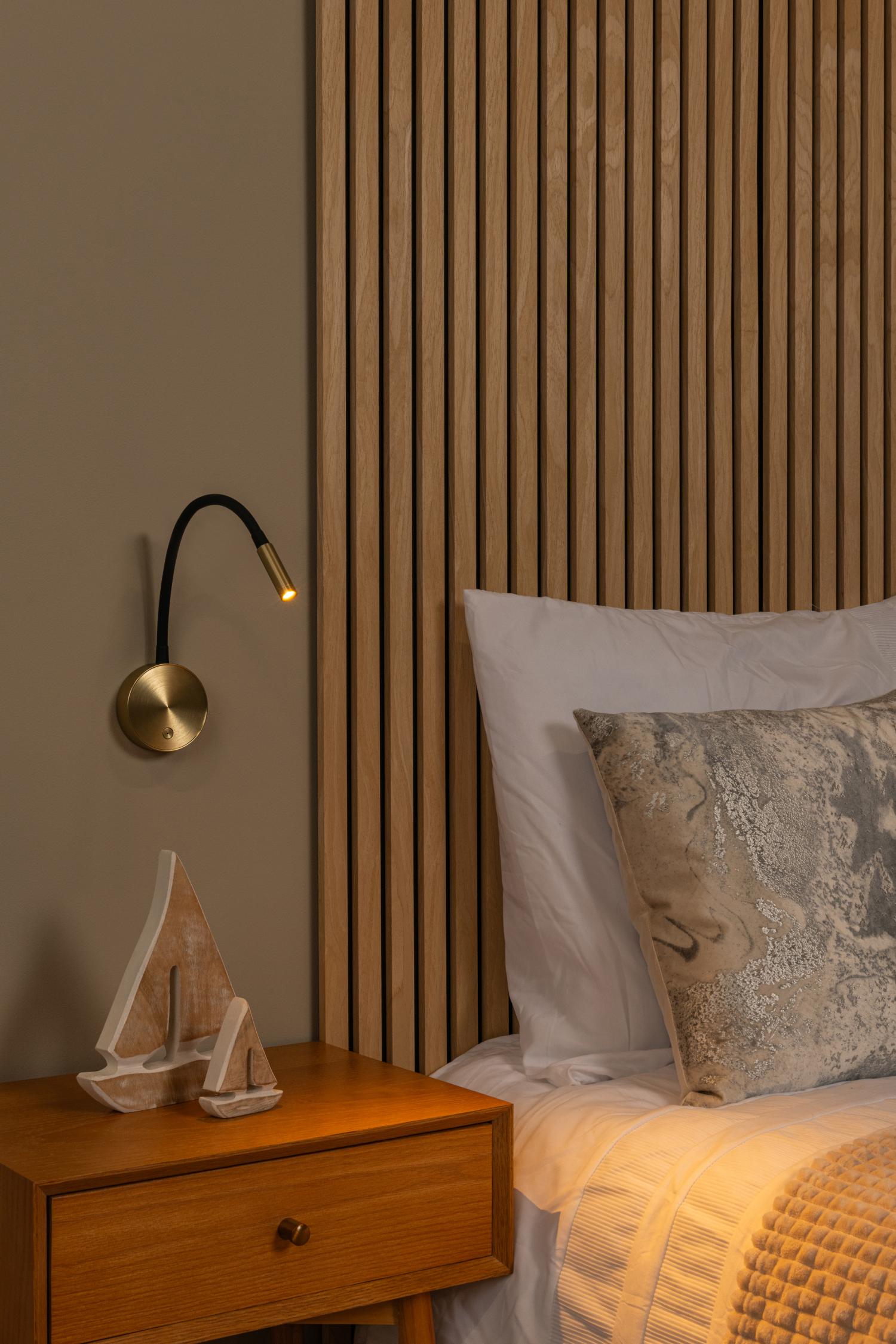 ASJA - Oplaadbare Wandspot / Wandlamp - Accu/Batterij - LED 3 StepDim - 1x3W 2700K - Mat Goud / Messing