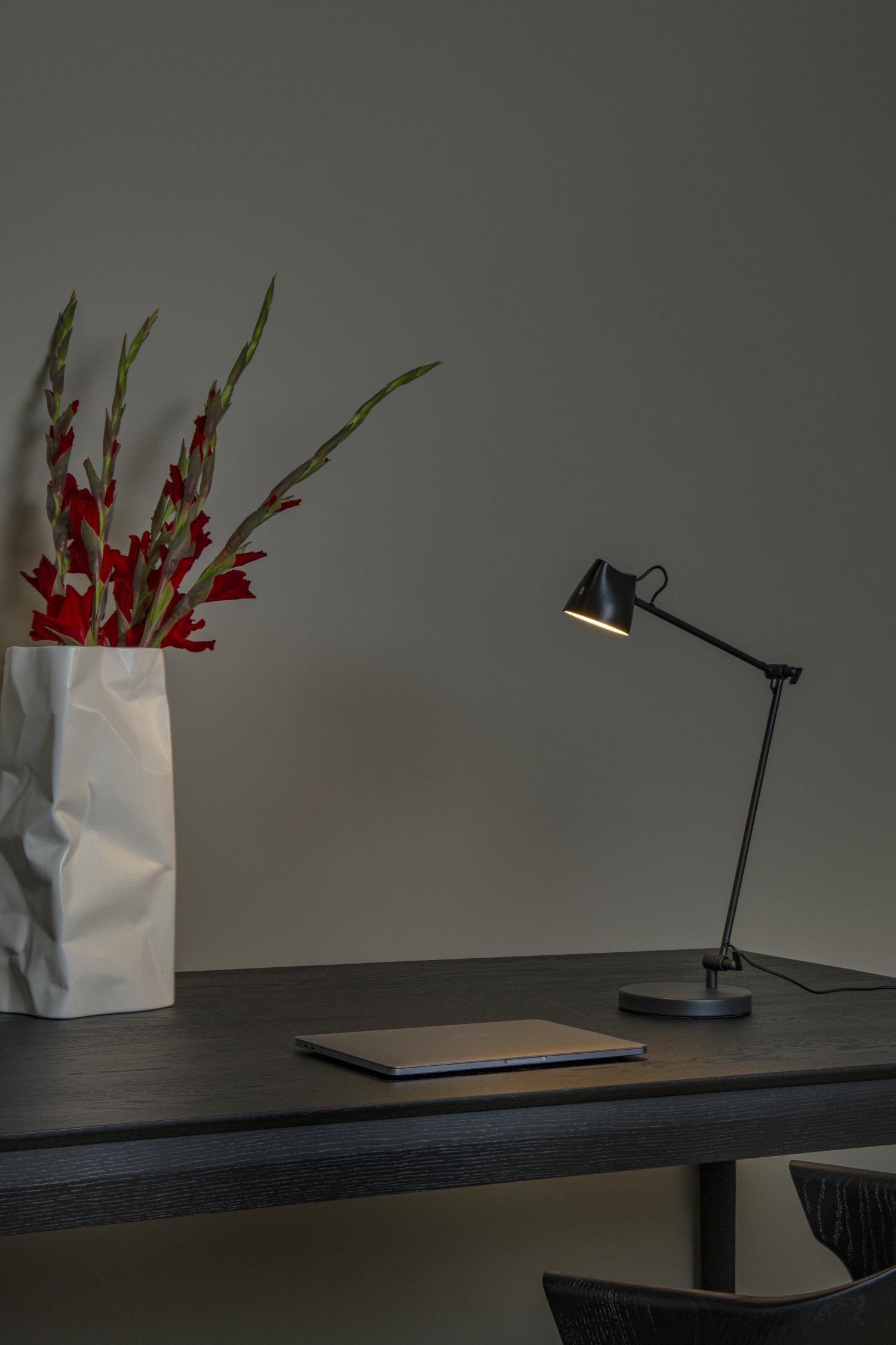 MILNE - Leeslamp - LED Dimb. - 1x8W 2700K - Zwart