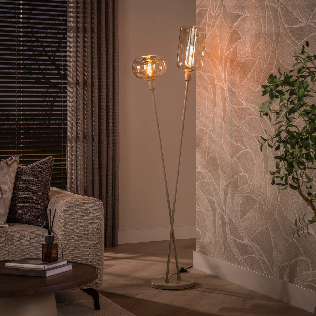 Lampadaire Serene beige - 2 lumières, hauteur 174 cm