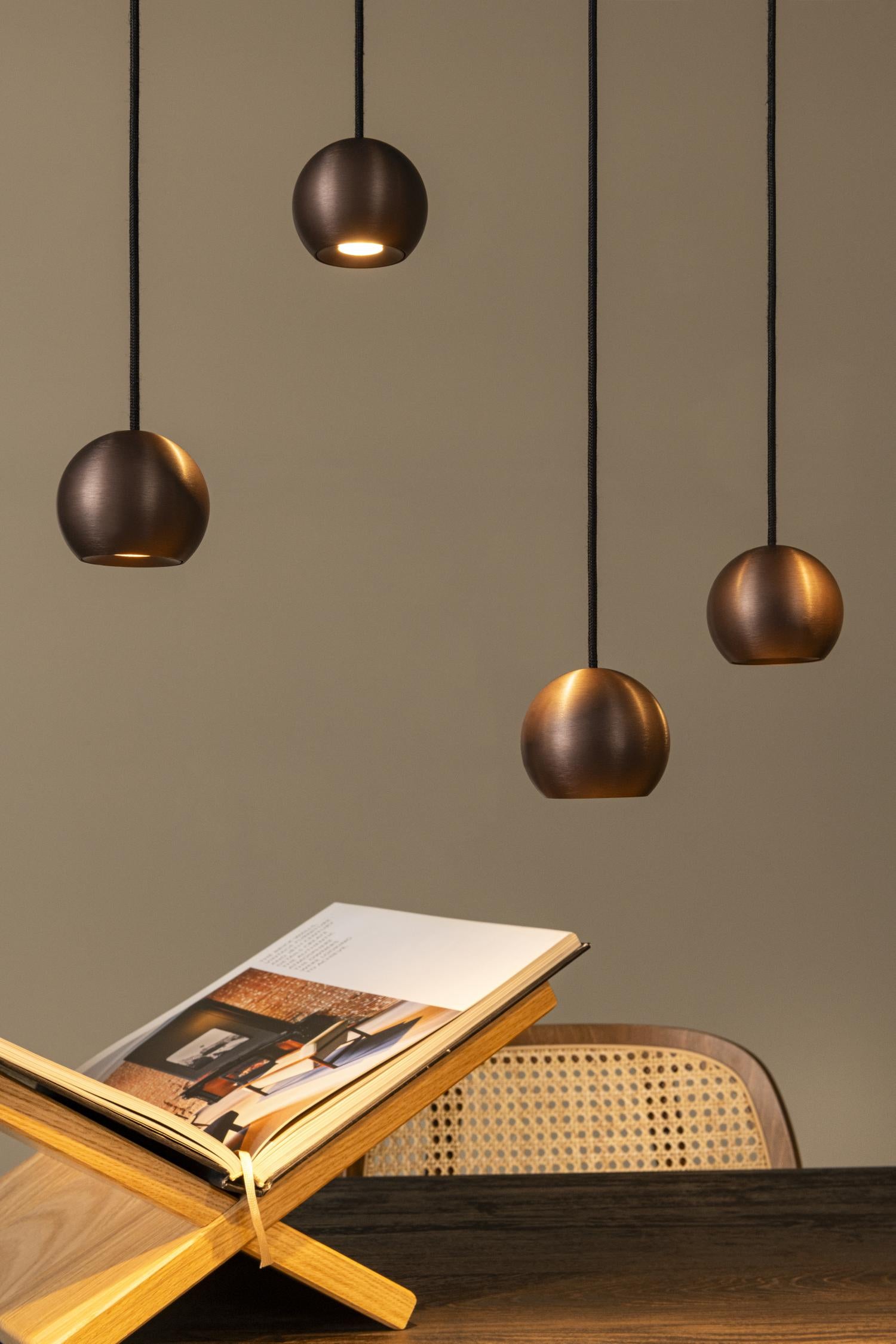 MONTANA - Suspension - LED Dimmable - CCT - 13x5,7W 2700K/4000K - Convient aux vides et plafonds hauts - Café