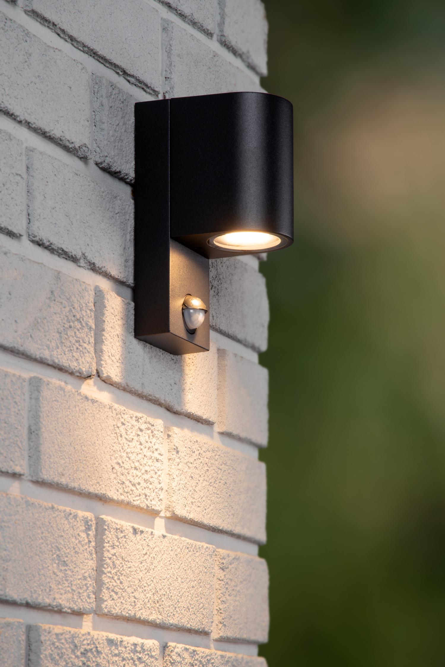 ZARO - Wandspot / Wandlamp Binnen/Buiten - 1xGU10 - IP65 - Beweging & dag/nacht sensor (uitschakelbaar) - Zwart