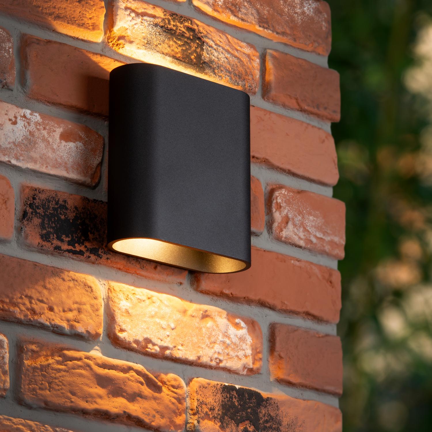ATILA - Wandlamp Binnen/Buiten - LED Dimb. - 2x5W 2700K - IP54 - Zwart