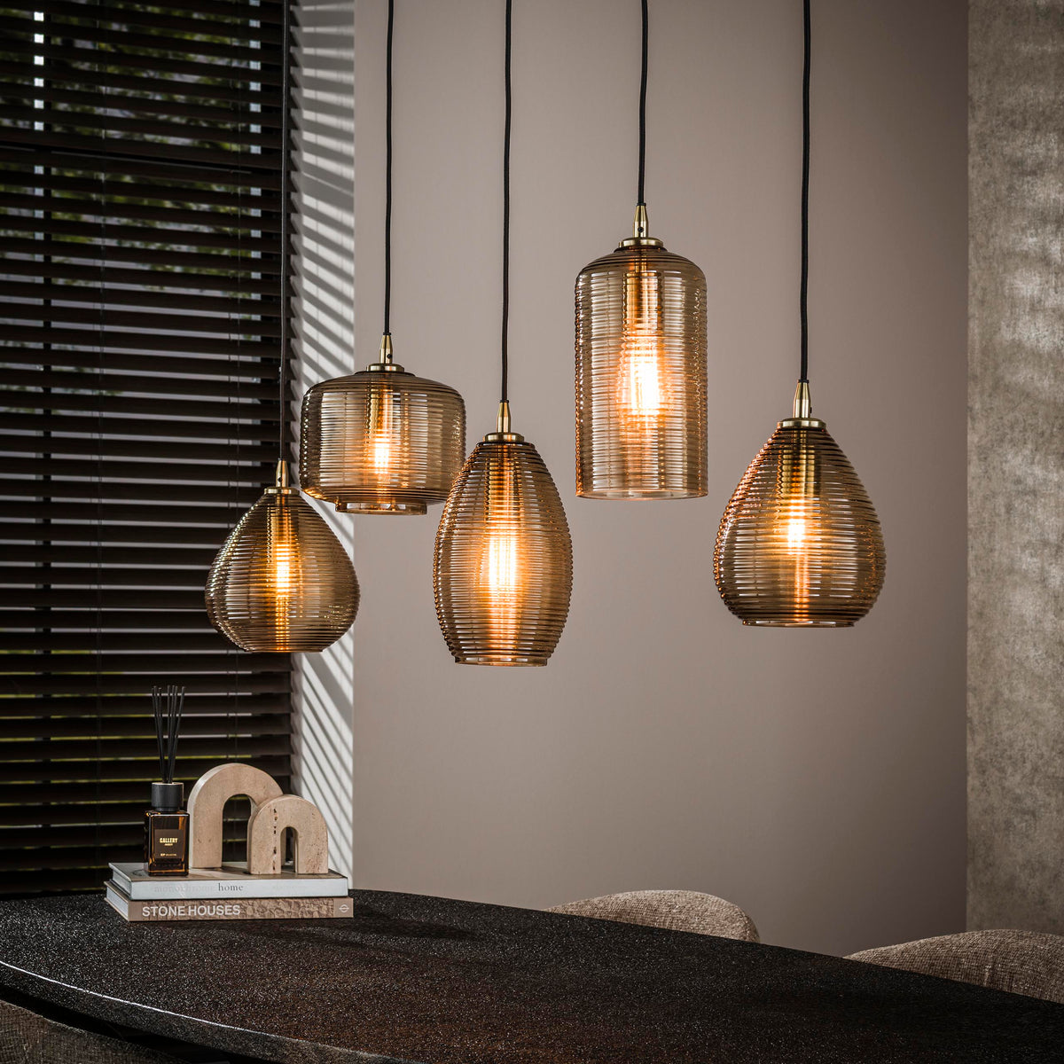 Pendant lamp Stripe Horizontal smoke brown glass - 5-light, 126 cm wide