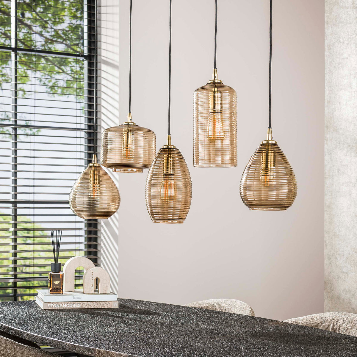 Pendant lamp Stripe Horizontal smoke brown glass - 5-light, 126 cm wide