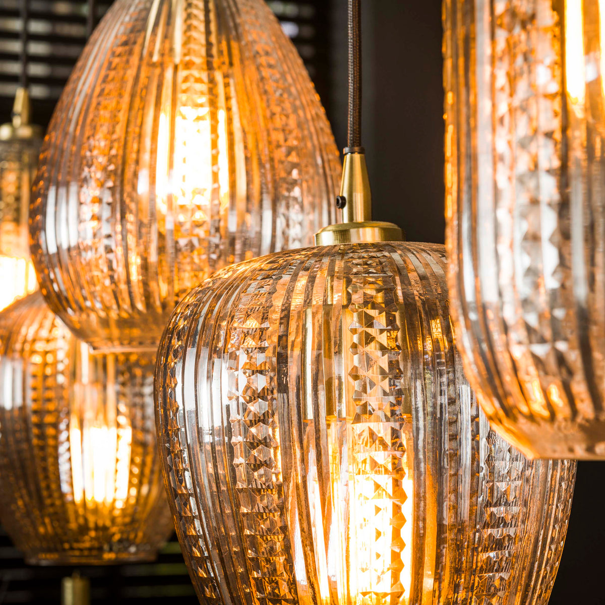 LioLights Diamond Grain diamond pendant lamp 5-light 120 cm wide – glass