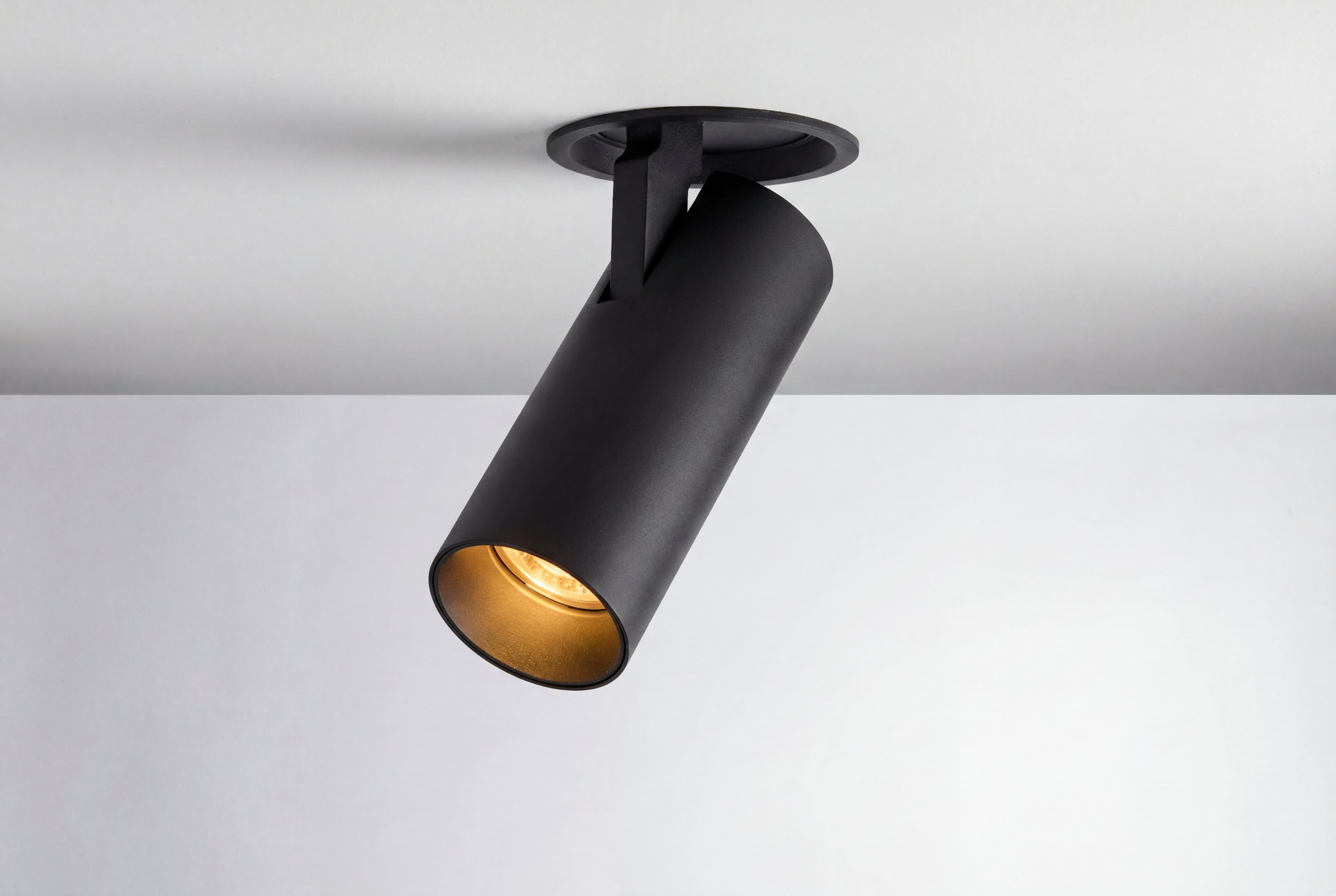 Tuup Semi- inbouw plafondspot