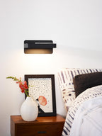 ATKIN - Bedlamp / Wandlamp - LED - 1x6W 3000K - Met USB oplaadpunt - Zwart