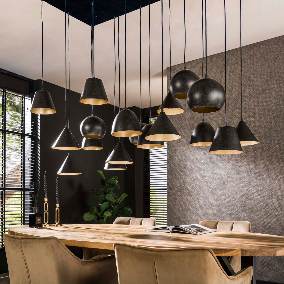Suspension Metal XXL noir artic - 6+6+6 lumières, largeur 145 cm