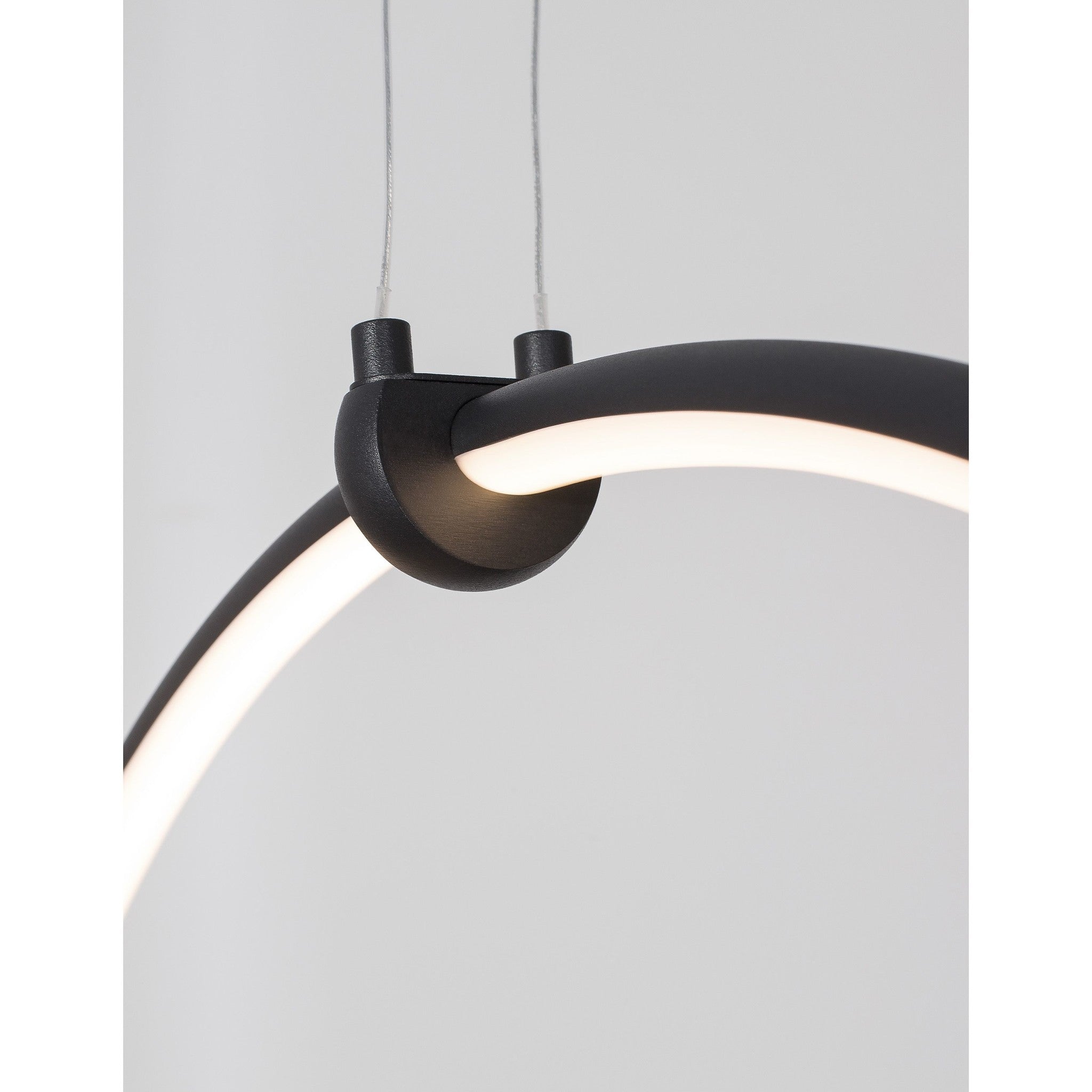 Suspension Ring, noir