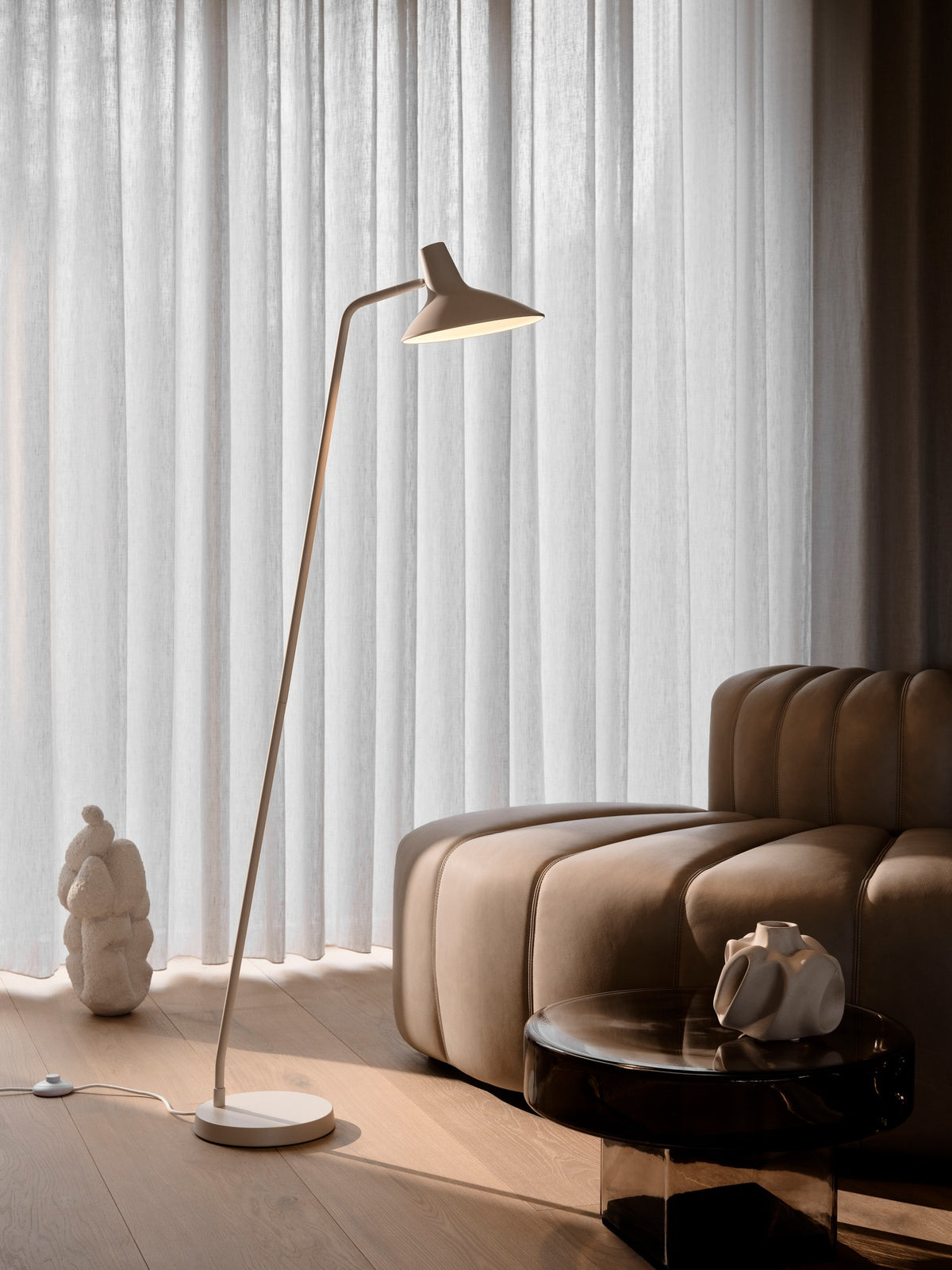 Design for The People Darci floor lamp sand