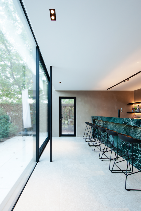 Wever & Ducré SNEAK trimless 2.0 LED recessed spot – available in 3 colours