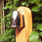 Tuinpaal Balume on Wooden Pole, geborsteld nikkel