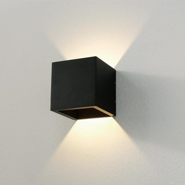 Wall lamp Cube 3000K black